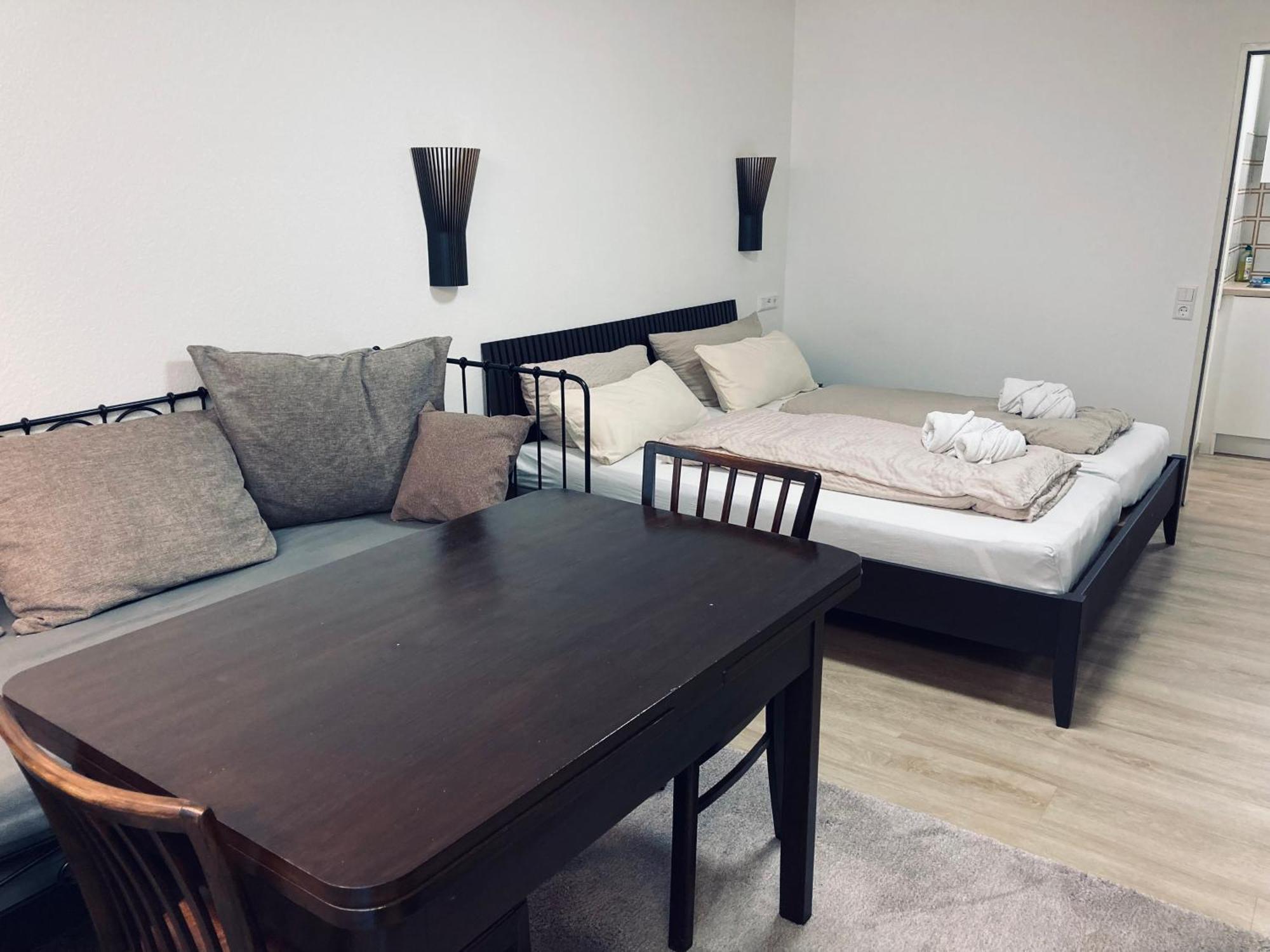 Free Apartment - Ermstal Bad Urach Esterno foto
